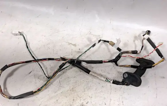 Toyota Corolla Verso AR10 Rear door wiring loom 821530F020 16N0V2007