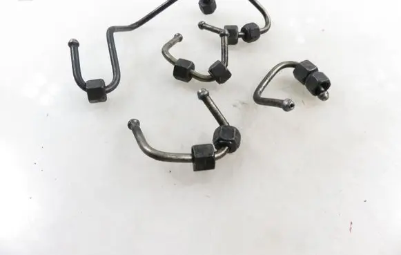 Renault Scenic II - Grand scenic II Fuel injector supply line/pipe 