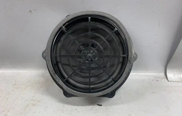 Audi Q7 4M Front door speaker 4M0035415A