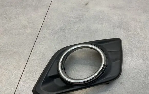 Nissan X-Trail T32 Front fog light trim/grill 622564BA0B