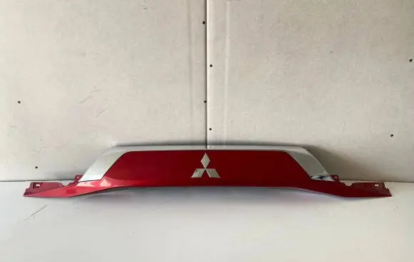 Mitsubishi Outlander Tailgate/boot cover trim set 5817A266-02