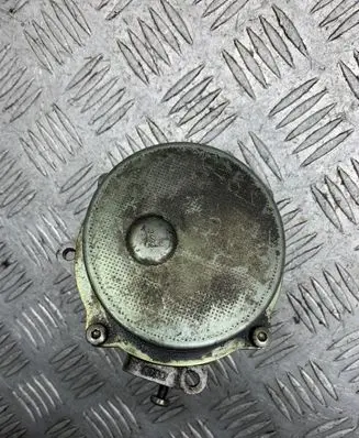 Vacuum pump