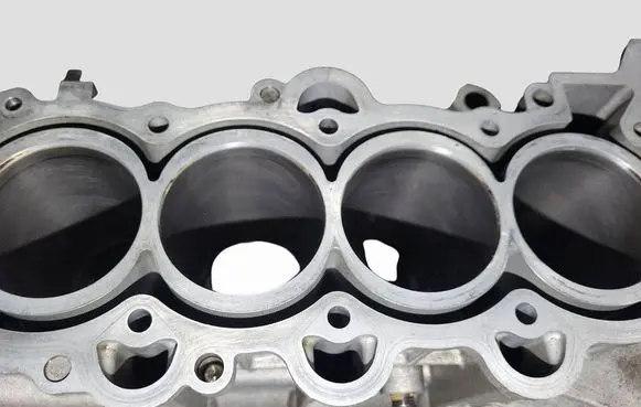 Hyundai i30 Engine block G4FA