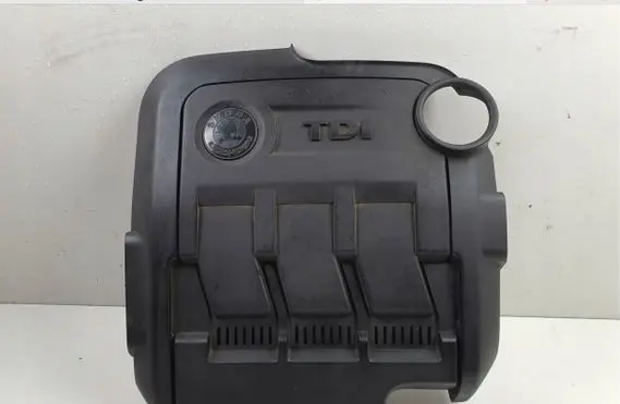 Skoda Fabia Mk2 (5J) Engine cover (trim) 