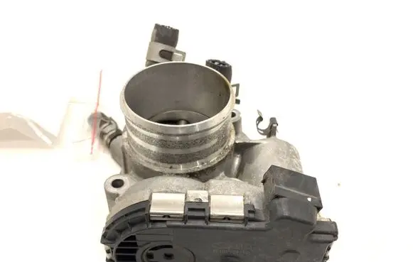 KIA Venga Engine shut-off valve 351002B152