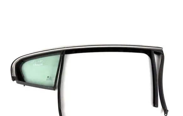 Opel Insignia A Rear vent window glass 13256896 DOT747M540AS2 43R000055