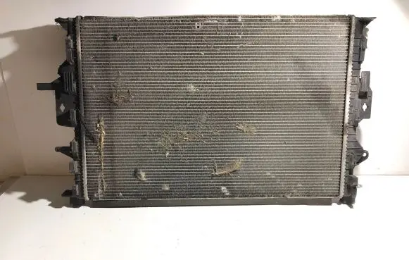 Volvo V40 Coolant radiator 31319064