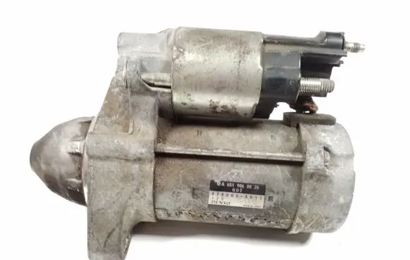 Mercedes-Benz Sprinter W906 Starter motor A6519060026