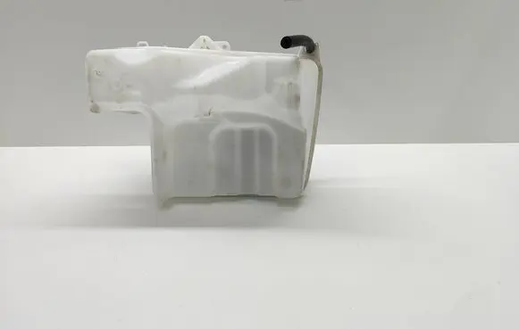 BMW 5 E60 E61 Windshield washer fluid reservoir/tank 7179449 717944901 61667179449