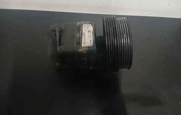 Volvo V70 Power steering pump 7617955150
