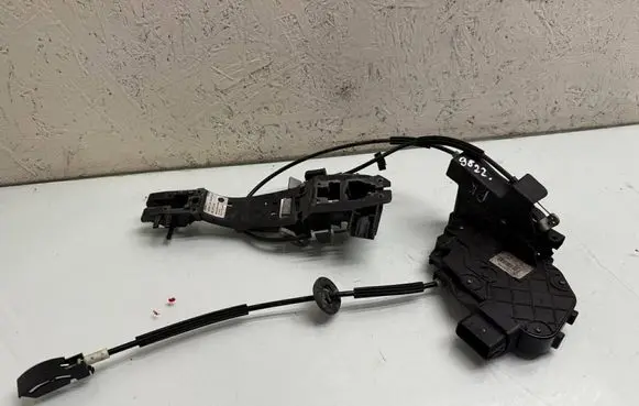 Land Rover Range Rover Sport L320 Front door lock FQJ000430 A048317 8H22203A29BA