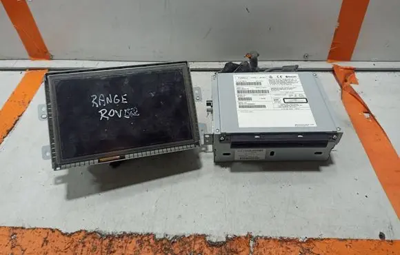 Land Rover Range Rover Sport L494 Radio/CD/DVD/GPS head unit CF6N18C815HR GK6210E889AG