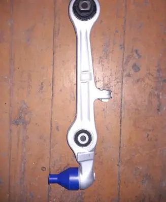 Volkswagen PASSAT B5 Front control arm 4D0407151C