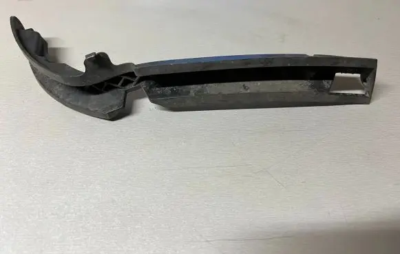 Volkswagen PASSAT B6 Front bumper mounting bracket 3C0807177