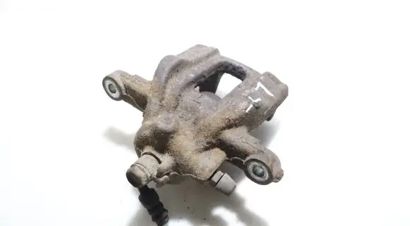 Honda CR-V Rear brake caliper