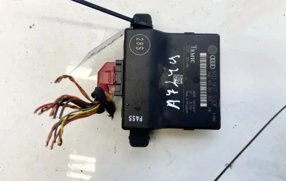 Volkswagen Golf V Door control unit/module 1K0907530