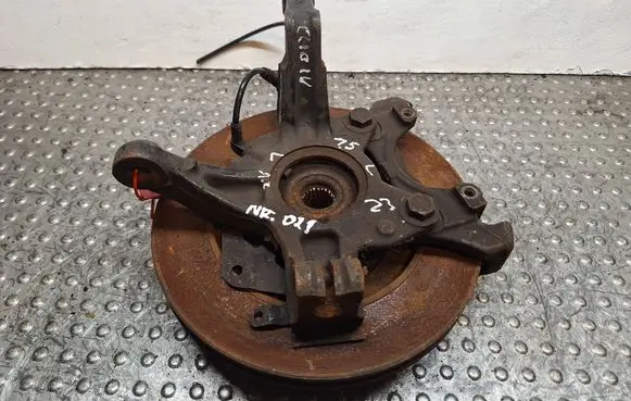 Renault Clio IV Front wheel hub spindle knuckle S25056021 400158668R