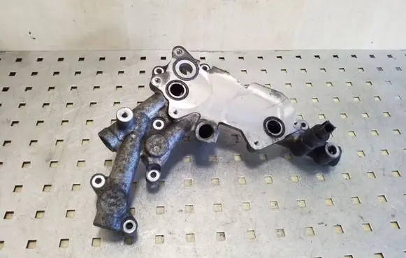 Toyota Corolla Verso AR10 Other engine bay part