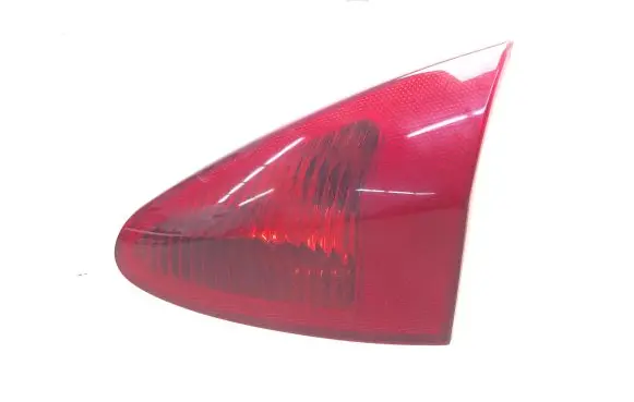 Alfa Romeo 147 Tailgate rear/tail lights 03321010