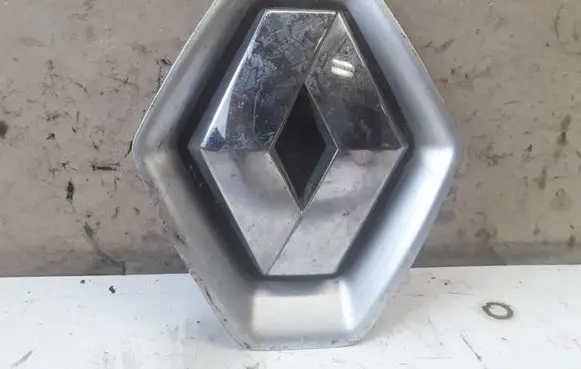 Renault Master III Manufacturer badge logo/emblem NOCODE