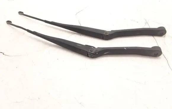 Mazda Tribute Front wiper blade arm 89813641