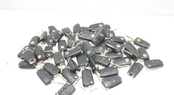 Opel Astra H Ignition key/card 13149660 13387369