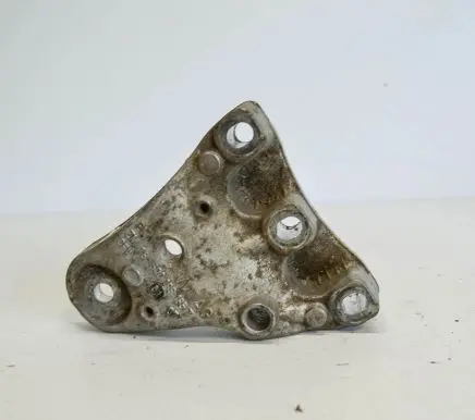 Skoda Roomster (5J) Engine mounting bracket 6Q0199185T