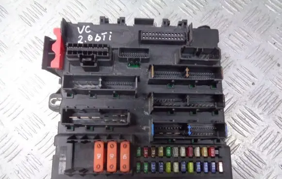 Opel Vectra C High voltage junction box 13112909