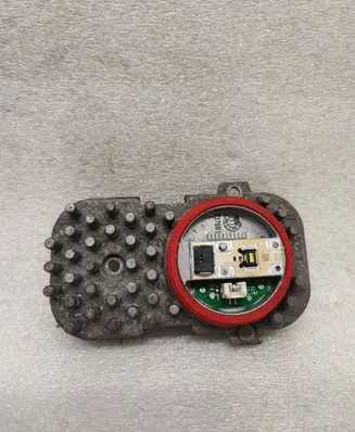 BMW X5 E70 LED ballast control module 1305715084