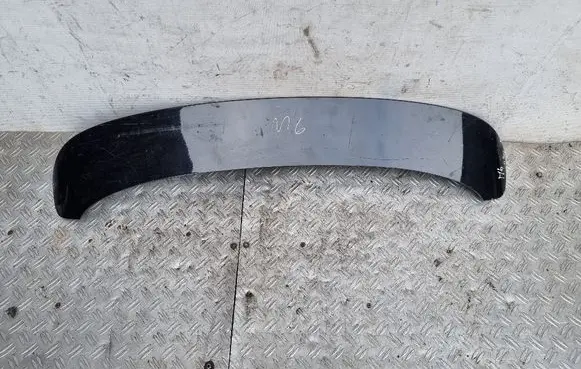 Tailgate/trunk spoiler