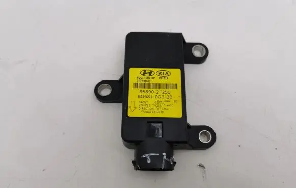 Hyundai i40 ESP acceleration yaw rate sensor 956902T250 BG6810G320