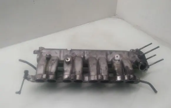 Intake resonator