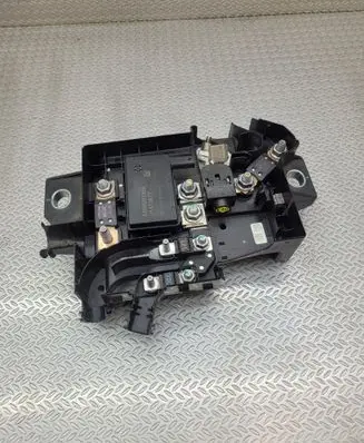 Volvo XC40 Fuse module 32200334