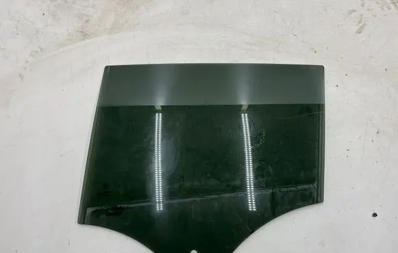 BMW X2 F39 Rear door window glass E005875