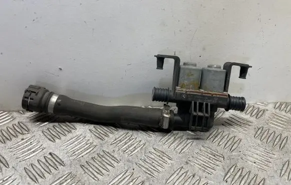 BMW X6 E71 Coolant heater control valve 6910544
