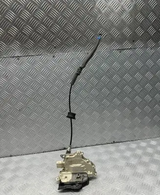Audi Q7 4M Rear door lock 4G0839015E