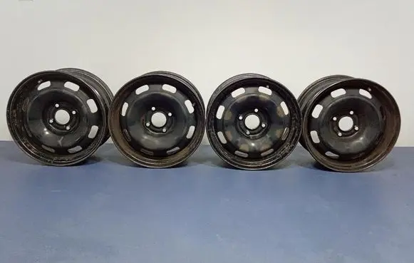 Peugeot 208 I R18 forged rim 10649