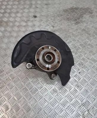 Volkswagen PASSAT B8 Front wheel hub 5Q0407257A