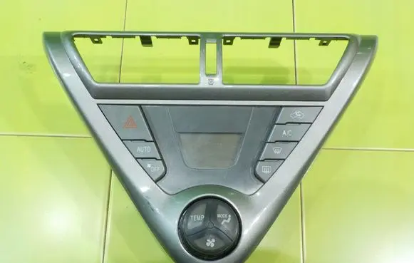 Toyota iQ Other switches/knobs/shifts 2370002745
