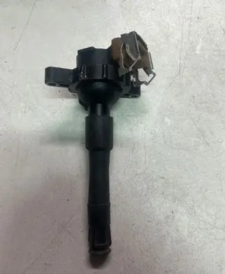 BMW X5 E53 High voltage ignition coil 1748017 098JJ