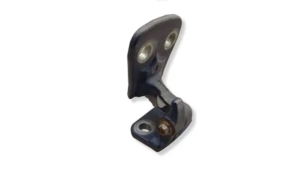 Land Rover Discovery 3 - LR3 Front door lower hinge BDB780062