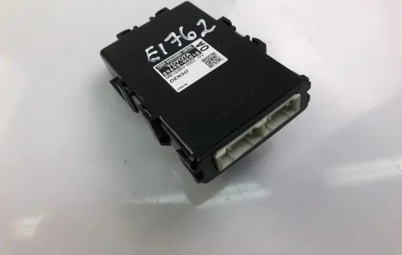 Toyota Avensis T270 Other control units/modules 8969005010