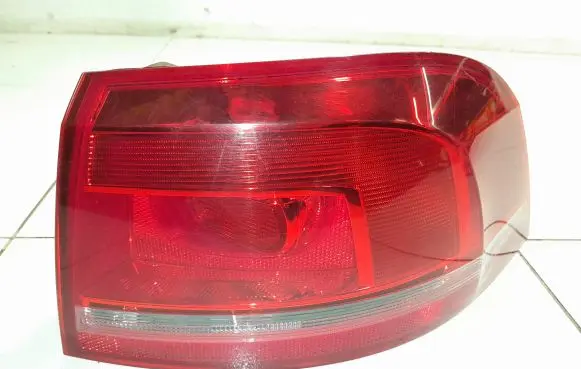 Volkswagen PASSAT B7 Rear/tail lights 3AF945096G