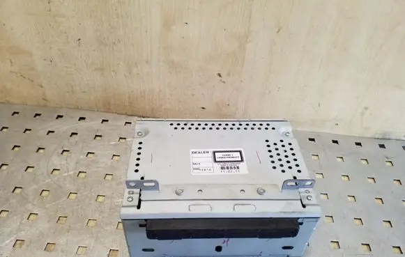 Ford Focus CD/DVD changer E1110R035513 E11035513 BM5T18C815GE