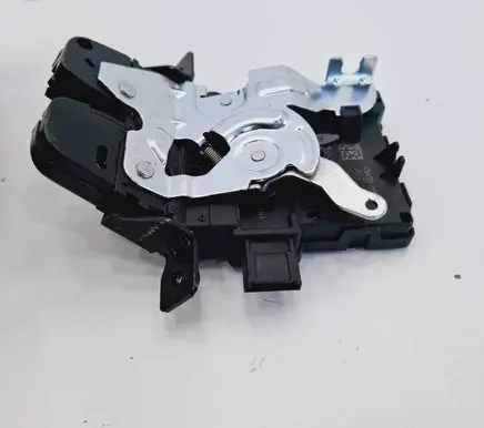 Jaguar XE Tailgate/trunk/boot lock/catch/latch CPLA442A66AE