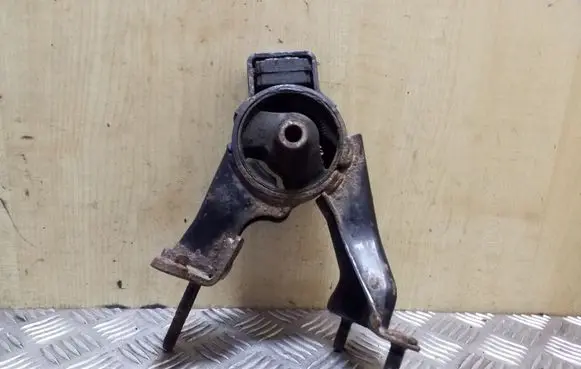 Toyota Corolla E120 E130 Gearbox mount 1T5478