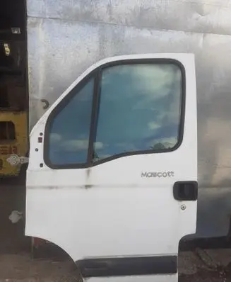 Renault Mascott Front door 7751474636