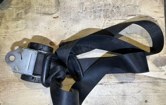 Mitsubishi Colt CZ3 Rear seatbelt 602441200B