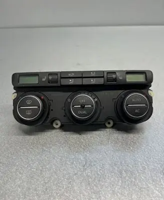 Volkswagen Golf V Climate control/heater control trim 5HB01010605