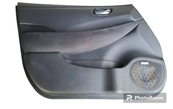 Nissan Leaf I (ZE0) Front door card panel trim 809233NL0A